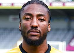 Addio a Devonte Aransibia, morto improvvisamente a 26 anni l'ex calciatore del Norwich City e del Chasham