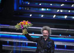 Chi vince Sanremo 2025 secondo ChatGPT, per l'intelligenza artificiale ci sarà un colpo di scena