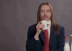 "Espresso Macchiato", il brano del cantante estone Tommy Cash che prende il giro l'Italia e finirà all'Eurovision 2025