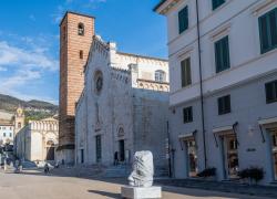 Pietrasanta ospita Human Connections, la mostra personale dello scultore Filippo Tincolini