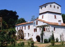 La vera casa del 'Mulino Bianco' in vendita vicino Siena al prezzo di 1 milione e 700 mila euro