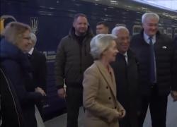 Terzo anniversario guerra Ucraina, Ue lo "celebra" con 3,5 mld € di "aiuti" a Kiev e nuove sanzioni a Mosca, Cremlino: "Nessuna possibilità di dialogo con Bruxelles" - VIDEO
