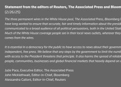 Reuters, Bloomberg e Associated Press contro Trump, il comunicato: "Minaccia la libertà di stampa, sbagliato limitare il nostro accesso alla Casa Bianca"