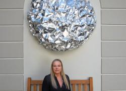 Cortesi Gallery presenta "Distico Elegiaco": Tiziana Lorenzelli in mostra con monografia a cura di Carmelo Strano e foto di Matteo Piazza