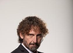 "Si ami chi può" il nuovo romanzo di Filippo Roma, un emozionante viaggio interiore di una madre e suo figlio