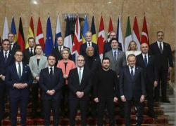 Vertice Londra, von der Leyen lancia la guerra alla Russia: “Riarmo Ue urgente”, e Uk e Francia annunciano "finto" piano di pace "da presentare a Trump”