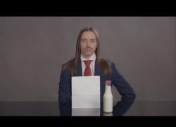 Il testo di Espresso macchiato di Tommy Cash, traduzione, significato e VIDEO del brano dell'Estonia all'Eurovision 2025