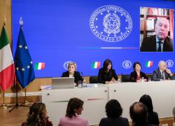 Ddl femminicidio, via libera del Cdm: "Reato autonomo, punibile con ergastolo chi uccide una donna come atto di odio o discriminazione", pioggia di critiche: “Vergogna, la legge non è uguale per tutti”