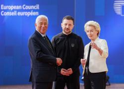 Consiglio Ue lancia guerra alla Russia e approva piano Rearm Europe da 800 mld€ con 27 sì e nessun no; ok a “finto” piano pace in 5 punti per Kiev
