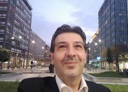 Addio al fondatore dei Papaboys Daniele Venturi, morto a 55 anni per malore improvviso, disposta l'autopsia per stabilire le cause del decesso 