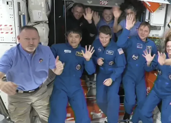 Crew-10 di SpaceX alla ISS: arrivato equipaggio sostituto degli astronauti Butch Wilmore e Suni Williams bloccati da 9 mesi - VIDEO