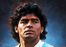 Hanno ucciso Maradona, che era il più bravo coi piedi e il più bravo col cuore.  Di quelli che non possono rinascere, nei pregi e nei difetti, perché l'immensità è sempre unica