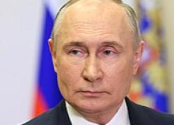 Ucraina, Putin: “Cessate il fuoco solo dopo accordi nei negoziati, ‘diavolo sta nei dettagli’, presto incontro con Trump in Vaticano”