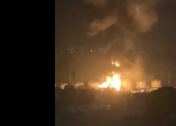 Russia, attacco ucraino alla raffineria di Tuapse con missile Long Neptune, esploso un serbatoio, incendiata un'area di 1000 km quadrati - VIDEO