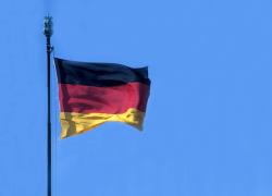 La Germania abbandona il "freno al debito", via libera del Bundestag a fondo di 500 mld € per infrastrutture e difesa con 513 sì e 207 no