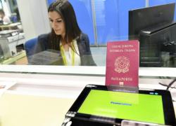 Poste Italiane, ampliata diffusione servizio di richiesta e rinnovo passaporto negli uffici postali di Milano, Napoli, Bergamo e in provincia di Firenze