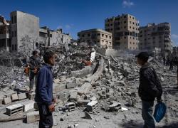 Gaza, "Egitto accoglierà 500mila residenti della Striscia", parte la "deportazione" annunciata dal GdI, oltre 1000 palestinesi morti dopo fine tregua di cui 200 bambini
