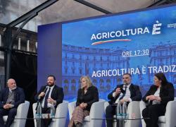 Agricoltura È, Mirco Carloni, Presidente Commissione Agricoltura: "È fondamentale rimettere al centro del dibattito gli agricoltori"