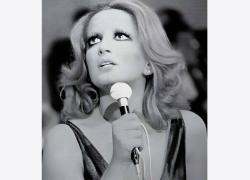Mina compie 85 anni, che fine ha fatto la cantante: ecco dove vive, marito, figli e canzoni più famose
