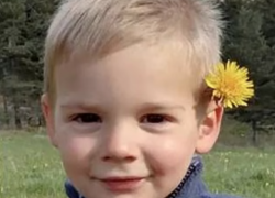 Caso &Egrave;mile Soleil, arrestati nonni e zii materni del bambino di 2 anni scomparso in Francia nel 2023 e poi trovato morto: omicidio volontario e occultamento di cadavere