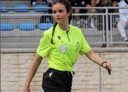 Carla Garcia Alarco, l'arbitra influencer spagnola confida che i giocatori in campo ci provano con lei ...