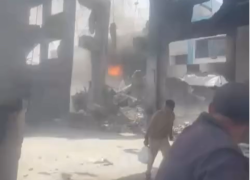 Gaza, raid di Israele contro una scuola usata come rifugio profughi, 29 morti tra cui 18 bambini, Hamas: "Usati missili di enorme potenza" - VIDEO