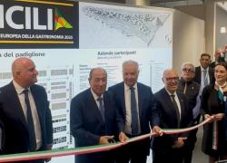 Vinitaly 2025: inaugurato il Padiglione 2 della Regione Siciliana con Schifani e Barbagallo 