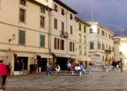 Progetto culturale bloccato a Camaiore, tra mancate concessioni, degrado edilizio e un’occasione perduta per il territorio