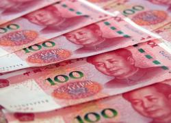 Cina, yuan si svaluta ai minimi dal 2007 per sostenere l'export; nuove tariffe Usa e deflazione aumentano le pressioni sull'economia