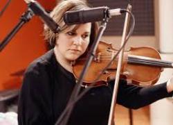 Addio a Valentina Del Re, morta a 44 anni la violinista di Propaganda Live, aveva studiato al Conservatorio Licinio Refice di Frosinone