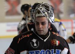 Thomas Commisso morto improvvisamente, l’ex giocatore di hockey 41enne nel ruolo di portiere aveva disputato anche un Mondiale