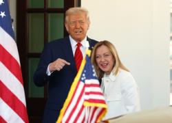 Incontro Trump-Meloni alla Casa Bianca, la premier: "10mld € di investimenti italiani in Usa e aumento difesa al 2%", il tycoon invitato a Roma per negoziare dazi con l'Ue - VIDEO