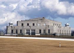 Oro italiano a Fort Knox, 43% delle 2500 tonnellate di riserve in Usa dal dopoguerra, lo scippo americano a sostegno dell'alleanza atlantica