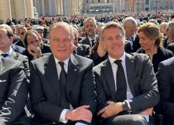 Le Famiglie reali e regnanti di tutto il mondo ai funerali di Papa Francesco: dal Re di Spagna al principe William