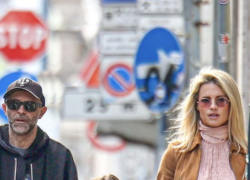 Michelle Hunziker e Stefano Rosso stanno insieme? La conduttrice e l'ex di Francesca Chillemi beccati per le vie di Milano con la figlia di lui