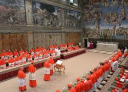 Conclave 2025: quando il reale supera il film, tra caos e blindature forzate per imporre un nuovo feticcio