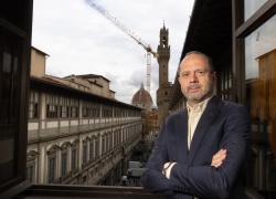 Gallerie degli Uffizi, dopo quasi venti anni verrà smontata la gru che impatta sull’area del cantiere dei lavori e sullo skyline della città 
