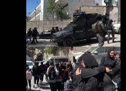 Israele chiude 3 scuole delle Nazioni Unite a Gerusalemme est, bambine espulse dalle Idf durante le lezioni, rastrellamenti in corso in altre strutture dei campi profughi a Shuafat - VIDEO