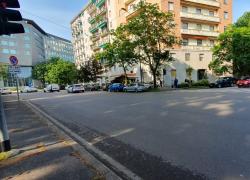Milano, quando la Polizia Locale invece di “contribuire alla sicurezza e alla convivenza civile” utilizza il proprio potere per aggredire e vessare i poveri cittadini