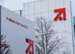 Prosiebensat, Ppf sfida Mfe e rilancia Opa a €7 per azione per salire al 29,99%, attesa mossa del gruppo di Berlusconi; titolo vola a Francoforte (+18%)