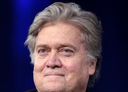 L'auto-goal geopolitico e culturale di Steve Bannon: un cattolico poco preparato e rozzamente ideologizzante