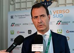 De Andreis (SRM, Intesa Sanpaolo): "Investire di più nei porti e nella logistica conviene alla competitività del Paese e alla dimensione europea" 