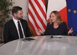 Incontro Meloni-Vance-Von der Leyen a Palazzo Chigi, la premier "costruttrice di ponti": "Spero oggi sia nuovo inizio per dialogo Usa-Ue"