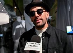 JR: "Innamorato di Napoli, ha un'energia che prende, unisce e mette assieme; in questa città la tecnologia non ha distrutto tutto il contatto umano"
