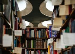 Biblioterapia: anche solo per sei minuti leggere può ridurre lo stress del 68%