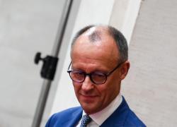 Germania, Merz strizza l'occhio alla Nato e la spara: "Un anno di leva obbligatoria per tutti", Spd si oppone: "Governo punti a incentivare volontari"