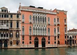Venezia, il prestigioso Palazzo Pisani Moretta acquistato dallo stilista belga Dries van Noten