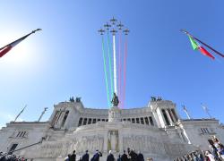 2 giugno, i 79 anni della Festa della Repubblica, Mattarella: “Con il referendum del 1946 l’Italia scelse democrazia e pace”