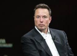 Tesla, quando il consenso conta più dei profitti: P/E di 185 e capitalizzazione a 16 volte i ricavi 2025