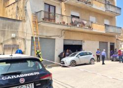 Castelvetrano, Francesco Compagna uccide la moglie Mary Bonanno con una chiave inglese, poi si suicida lanciandosi dal tetto di casa
